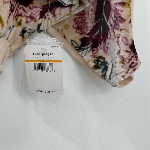 NWT Free People Women's Velvet Slouchy Babe Bodysuit Cream size Small - Picture 5 of 7